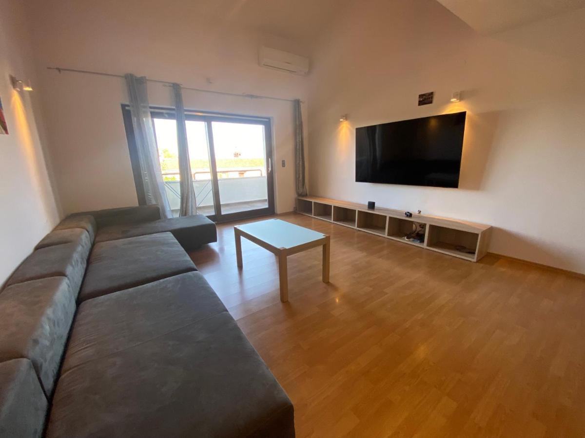 Cukon Holiday Home Premantura Exteriör bild
