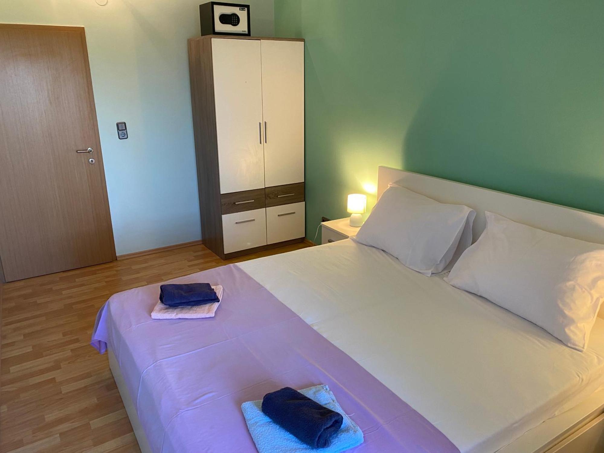 Cukon Holiday Home Premantura Rum bild